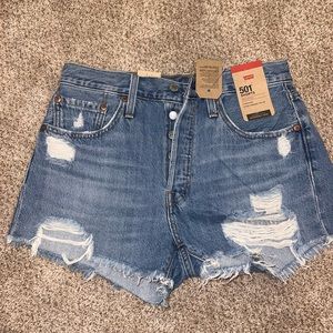NWT levi shorts